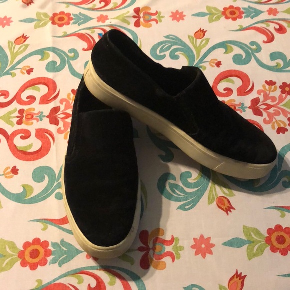 Vince Shoes - Vince athletic shoes size 8.5